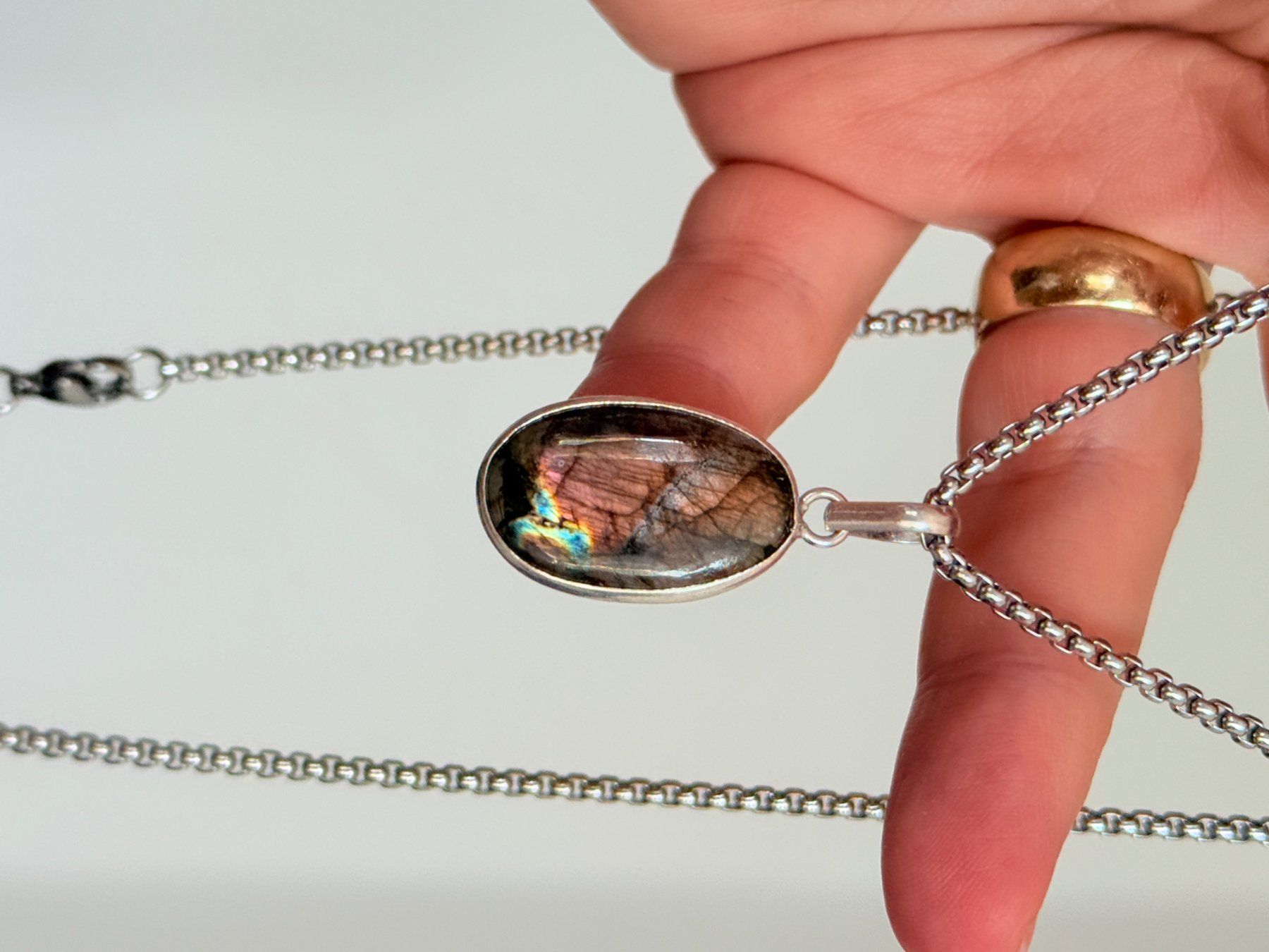 Catenine: Fashionable labradorite necklace – Nuovo e nell'imballaggio originale da Genève venduto da AGBERG 3