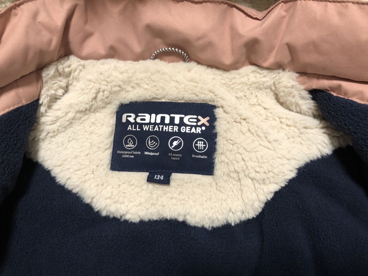 C&A Jacken & Mäntel: Mädchen Winterjacke 134 – Gebraucht aus Aadorf von Kriscross 2