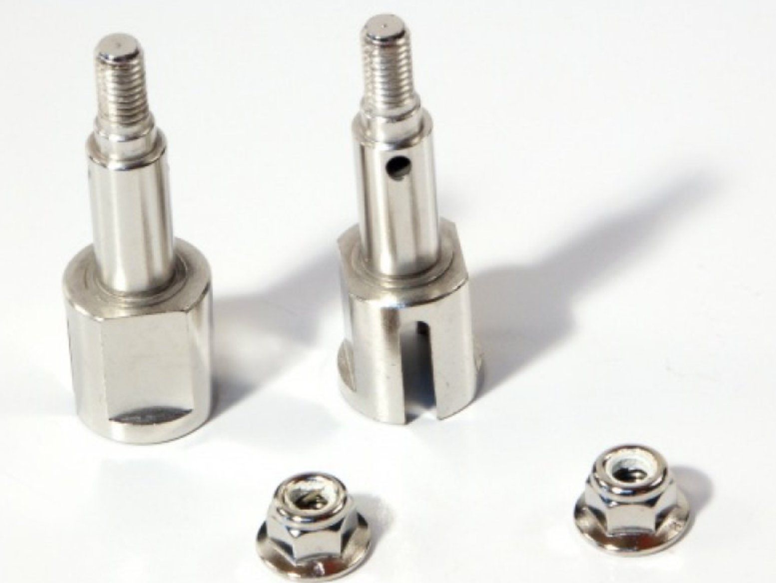 HPI Modellismo RC: HPI #86132 - AXLE 8x9x44mm COUNTERCLOCKWISE/SILVER - SAVAGE – Nuovo e nell'imballaggio originale da Trélex venduto da Arnaudyak