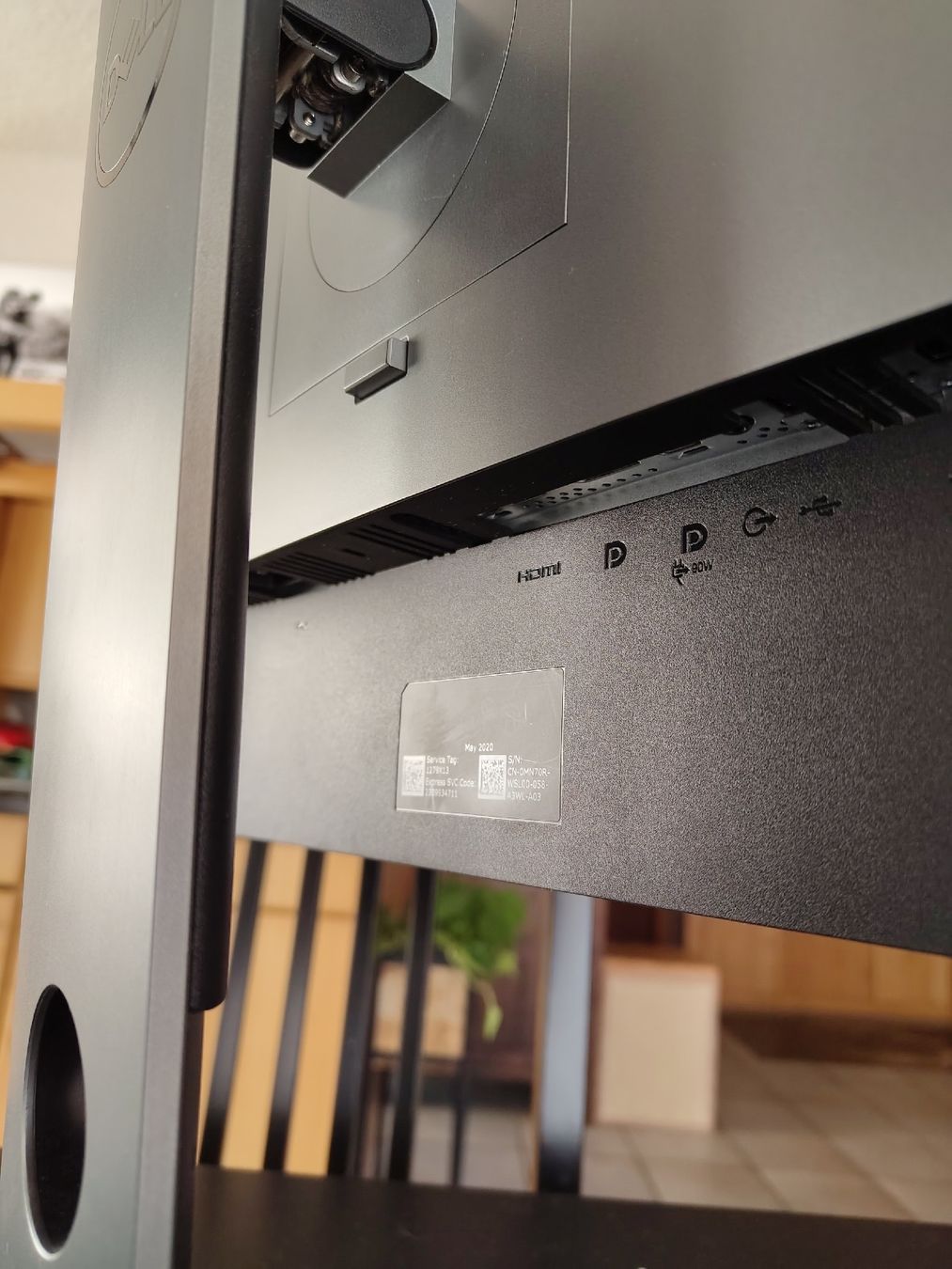 Dell Monitor: Dell UltraSharp U2720Q – Usato da Haute-Nendaz venduto da vin_fm7p 3