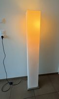 Stehlampe quadratisch weiss Stoffschirm