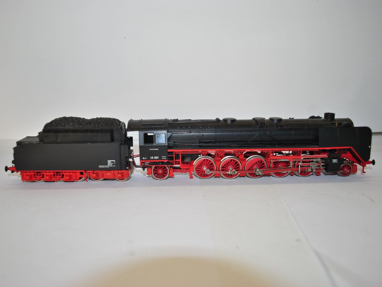 Liliput Modellini di ferrovie: Liliput Dampflok DR (EJV020) – Usato da Aarwangen venduto da Leg_10439