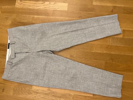 Hellgraue Hose (slim fit EUR50)