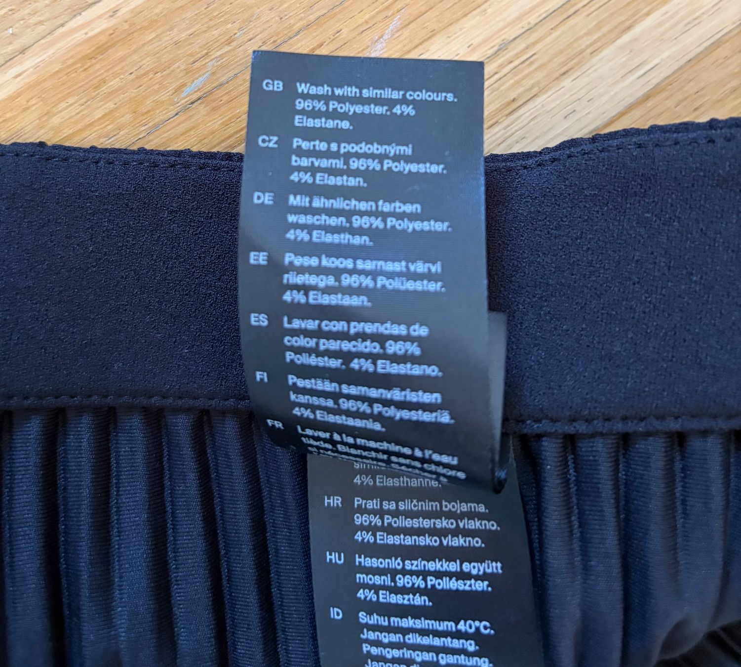 Cos Pantalons: Cos Hose, M, Neue – Neuf avec emballage d'origine à Hergiswil NW par irinagraf 2