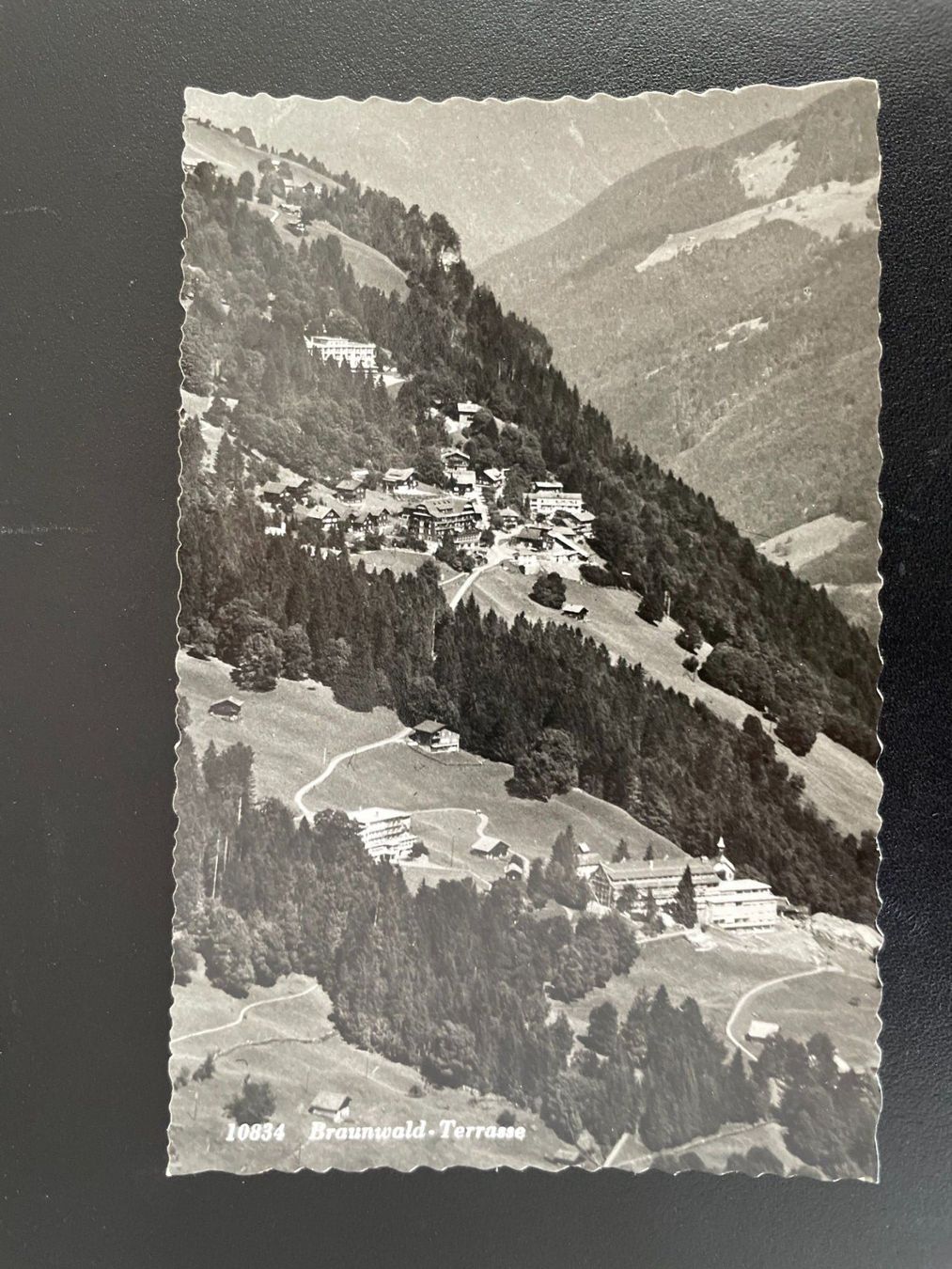 Cartoline postali: AK GL Braunwald-Terrasse – Usato da Thal venduto da Danny82