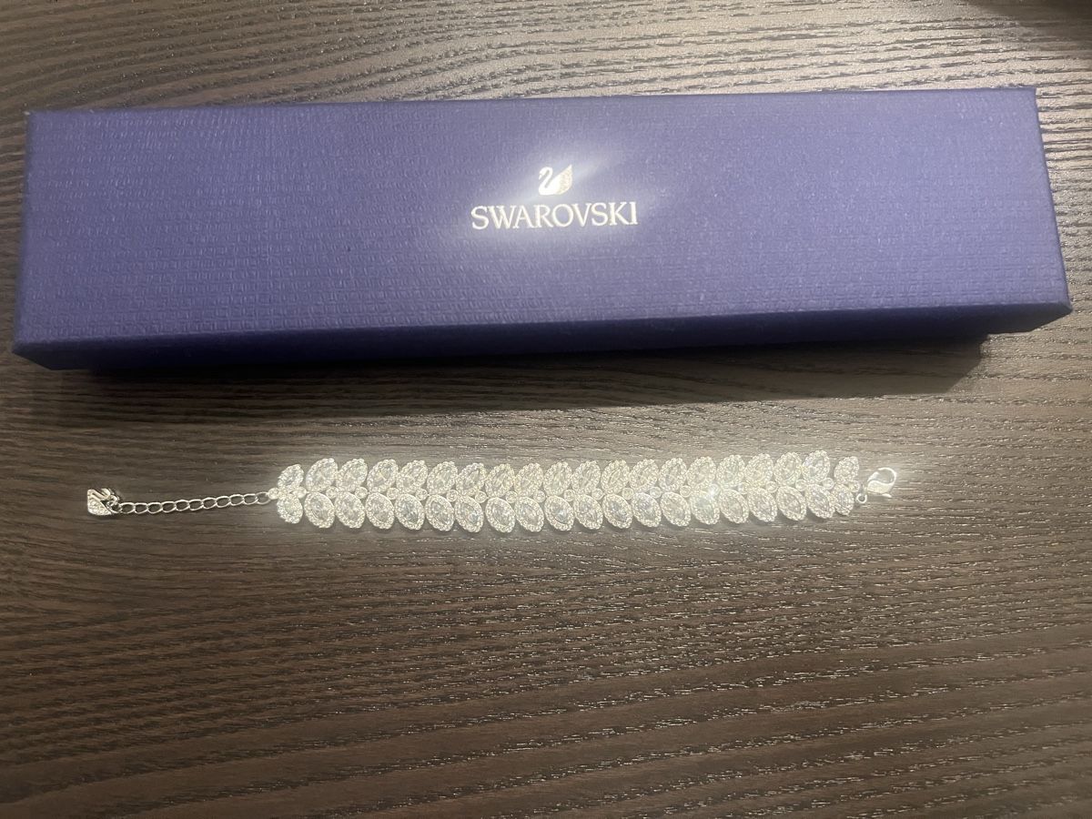Swarovski Armbänder & -reifen: Braccialetto Swarovski – Gebraucht aus Giubiasco von uom_vw2p