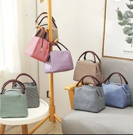 Sac isotherme repas Violet taille: 25*15*20.5 cm