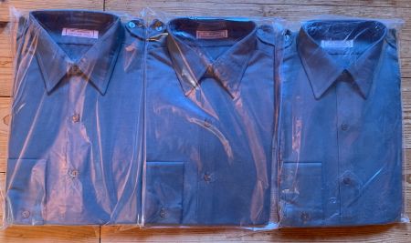 3 Uniformhemden der CH Armee