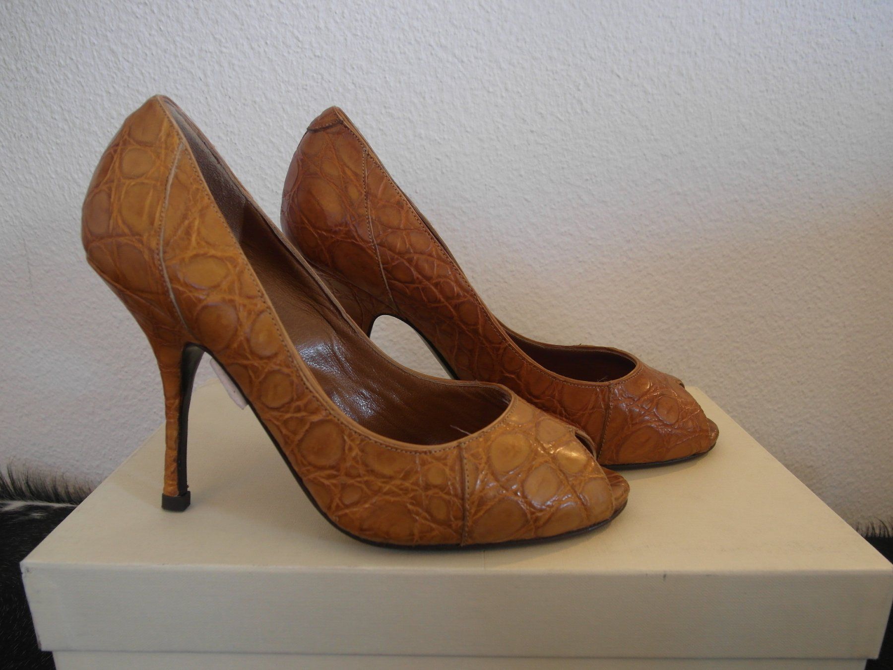 Scarpe da donna: Boccaccini Pumps aus Krokodilleder 38 1/2 – Nuovo e nell'imballaggio originale da Luzern venduto da schuhparadies159
