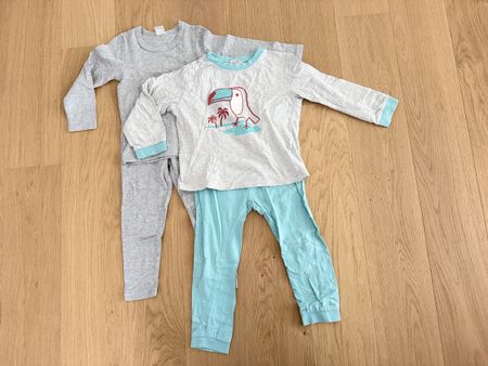 2x Pyjama Kids Gr. 98/104
