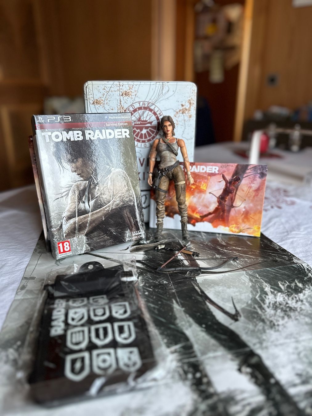 Giochi: Tomb Raider Collector‘s Edition – Nuovo (secondo la descrizione) da Attinghausen venduto da FJANNETTA