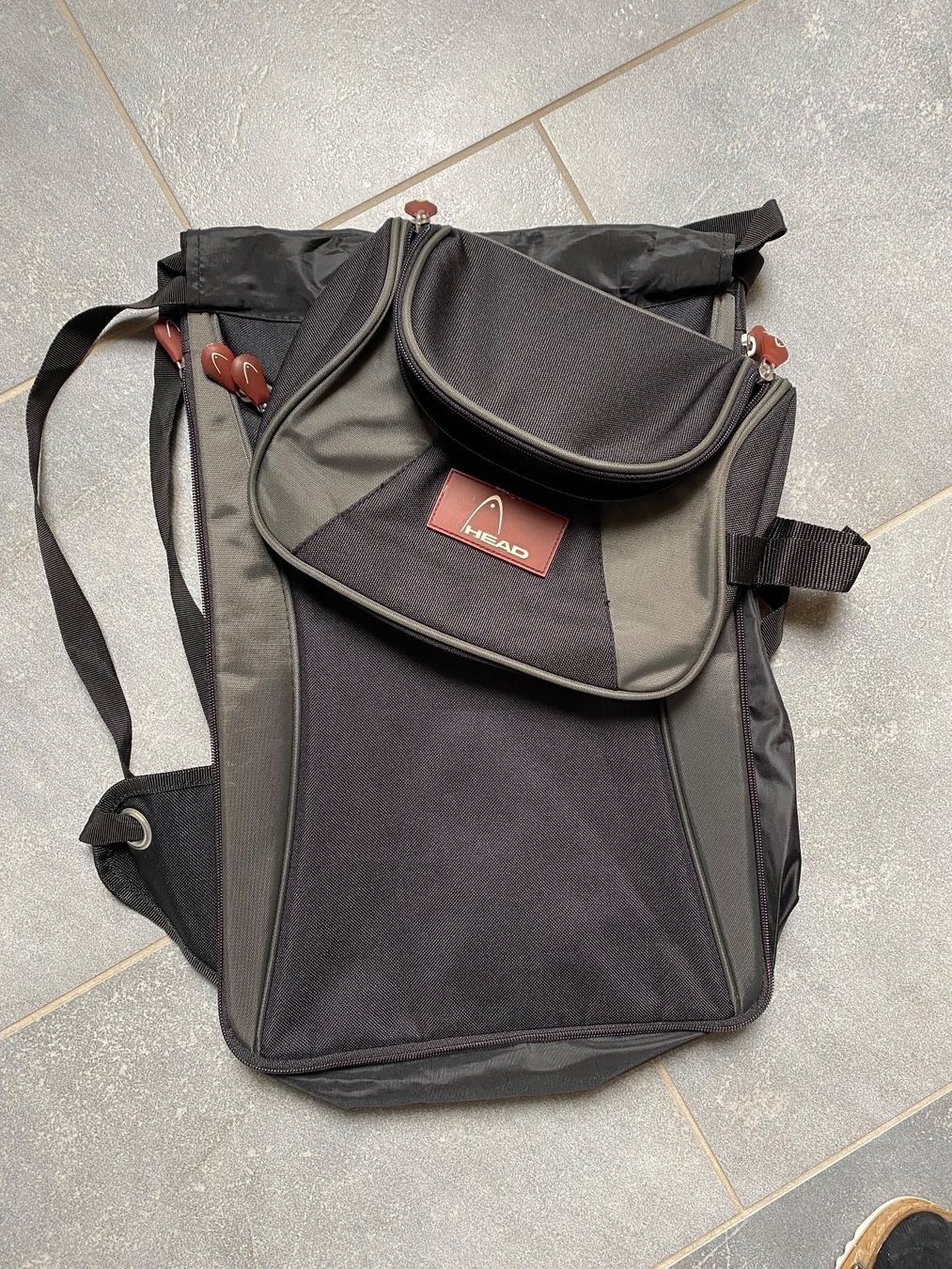 Zaini: Rucksack mit Necessaire – Usato da Krattigen venduto da Landado