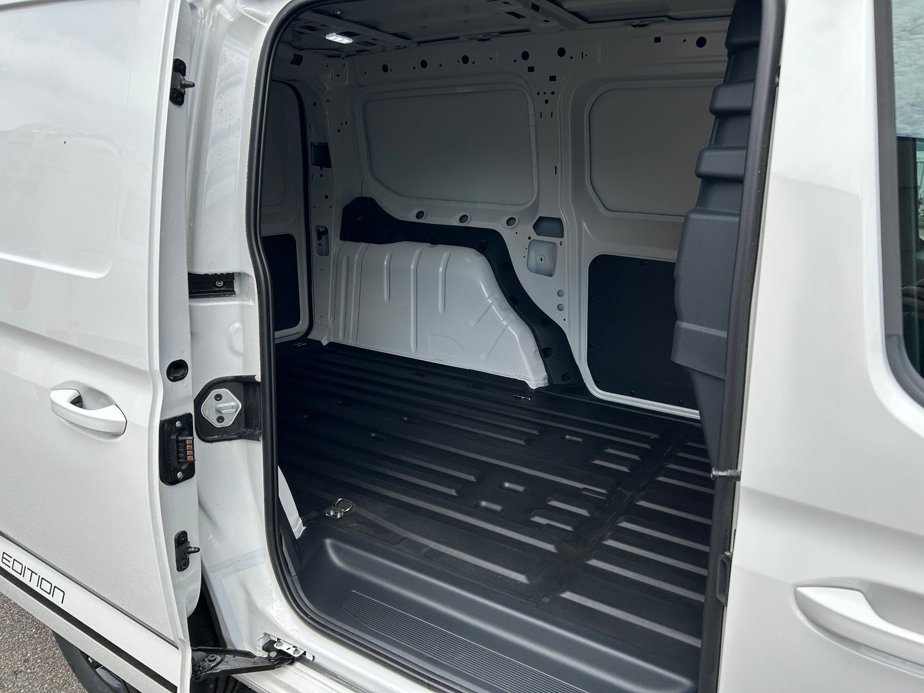 VW Véhicules utilitaires: VW Caddy Cargo Maxi • 1.5TSI DSG • Aktion bis So. 19.07.2026 – D'occasion à Gümmenen par Team-29 7