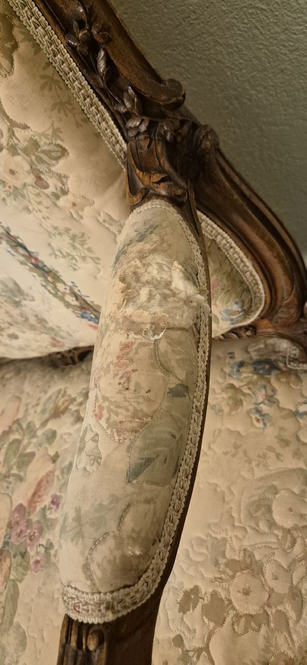 Divani: Wunderschönes Antikes Sofa aus den Schloss – Usato da Zürich venduto da Olga1308 6