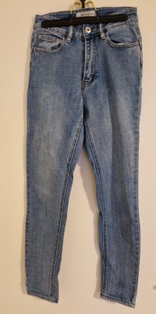 51) hellblaue Jeans "Monday" von Weekday (H&M), Grösse S