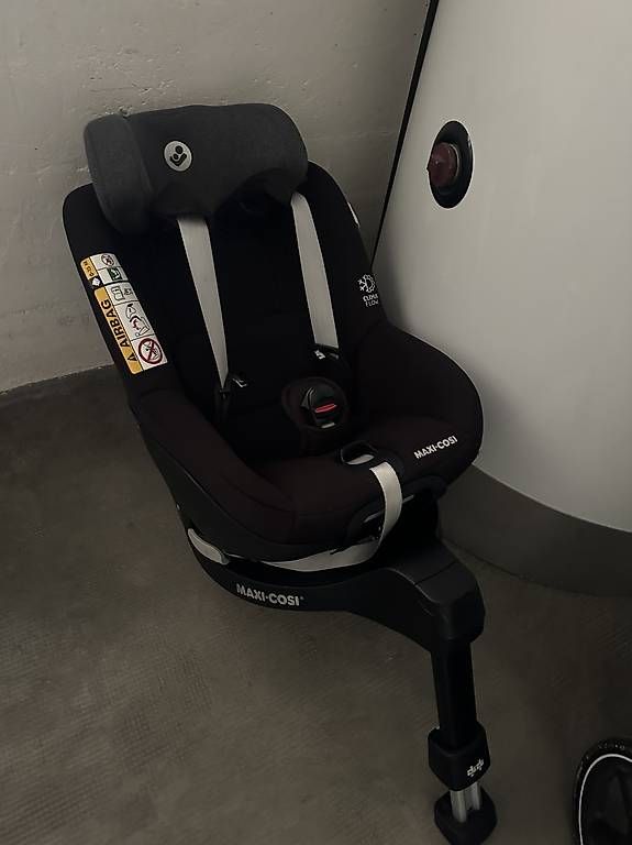Auto-Kindersitze: MaxiCosi 360 Grad drehbar – Gebraucht aus Basel von irm_kbw8