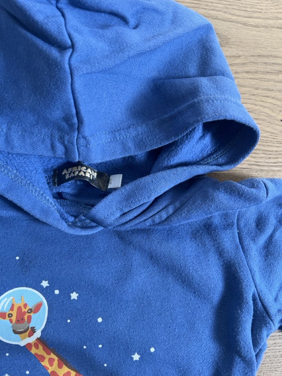 Maglioni & Felpe: Blauer Kapuzenpullover Gr. 92/98 - Safari Weltraum – Usato da Oensingen venduto da katepe 2
