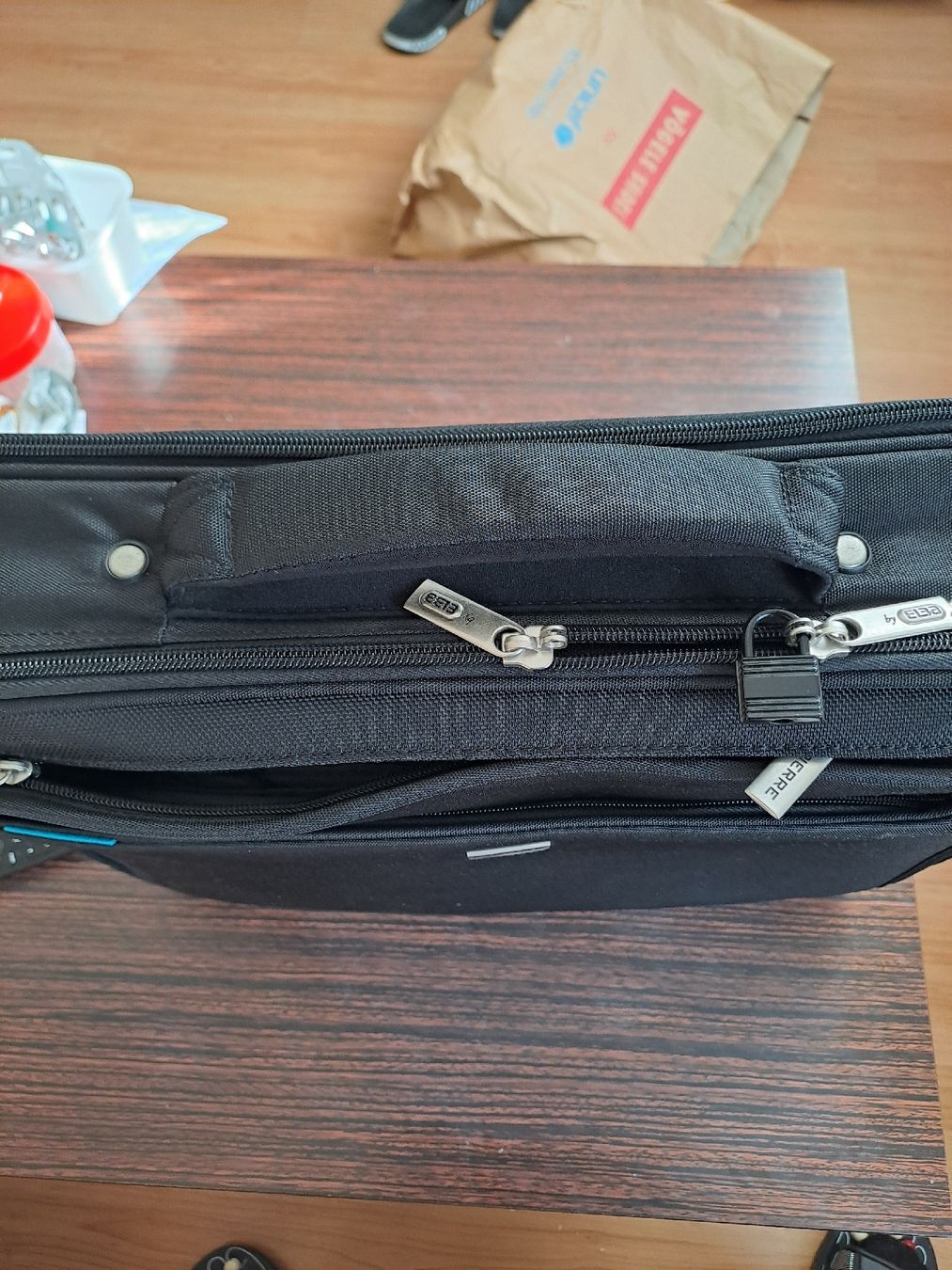 Valigie & Borse: Gepflegte Laptoptasche "Prestige by E8B" Aktentasche – Nuovo (secondo la descrizione) da St. Gallen venduto da arunjadhav76