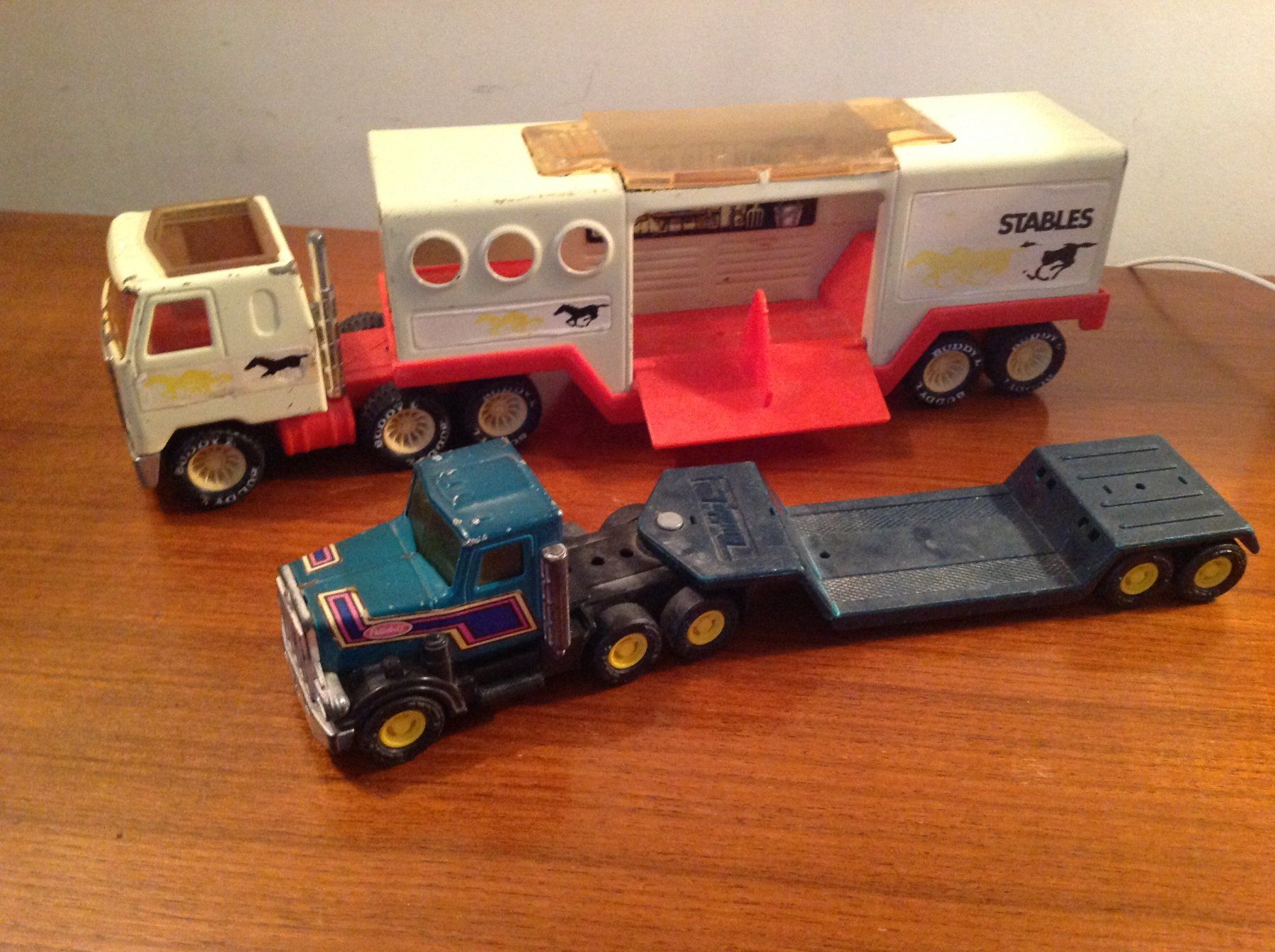 Spielzeuge: 2 camion Buddy – Gebraucht aus Vuiteboeuf von broticaire