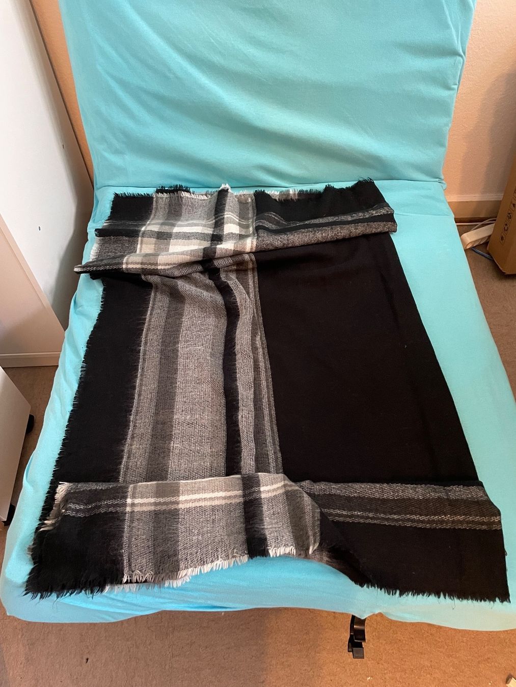 Zara Foulard & Sciarpe: Schal Zara – Usato da Basel venduto da Robyn20 5