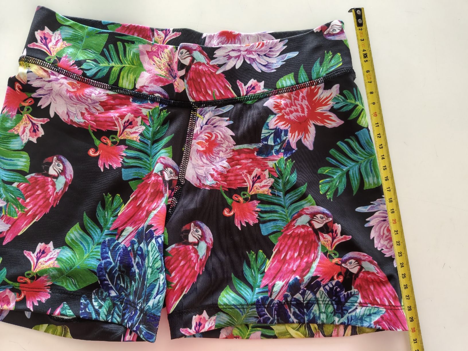 Guess Leggings: Guess Fitness short, S – Neu (gemäss Beschreibung) aus Baden von jcm_9dkf 4