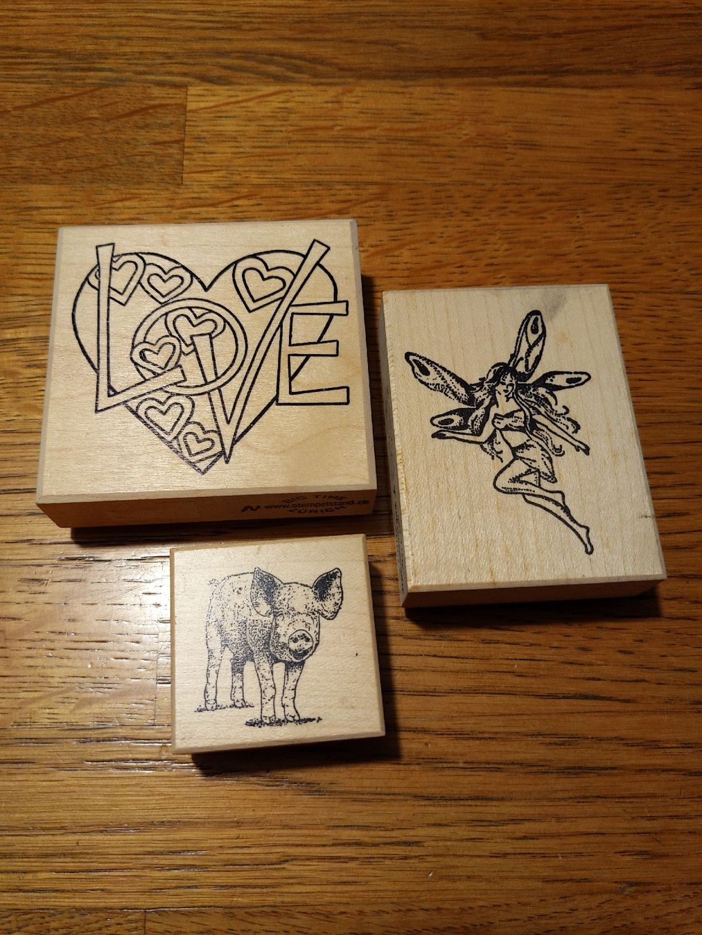 Timbri: 3er Set Stempel: Herz Love, Fee, Schwein – Usato da Oberhasli venduto da Joe_ahoi