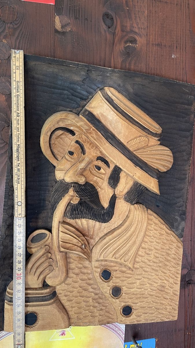 Foto & Immagini: Holzbild Wandbild Mann mit Pfeife geschnitzt Handarbeit – Usato da Zürich venduto da Belisimo 1