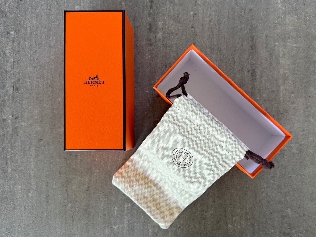 Hermès Portagioie: Hermès Box mit Staubbeutel - Luxus Verpackung / Geschenkbox – Nuovo e nell'imballaggio originale da Zürich venduto da Alot16 5