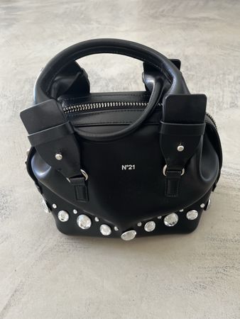 N21 by Alessandrini/pelle nera + pietre applicate