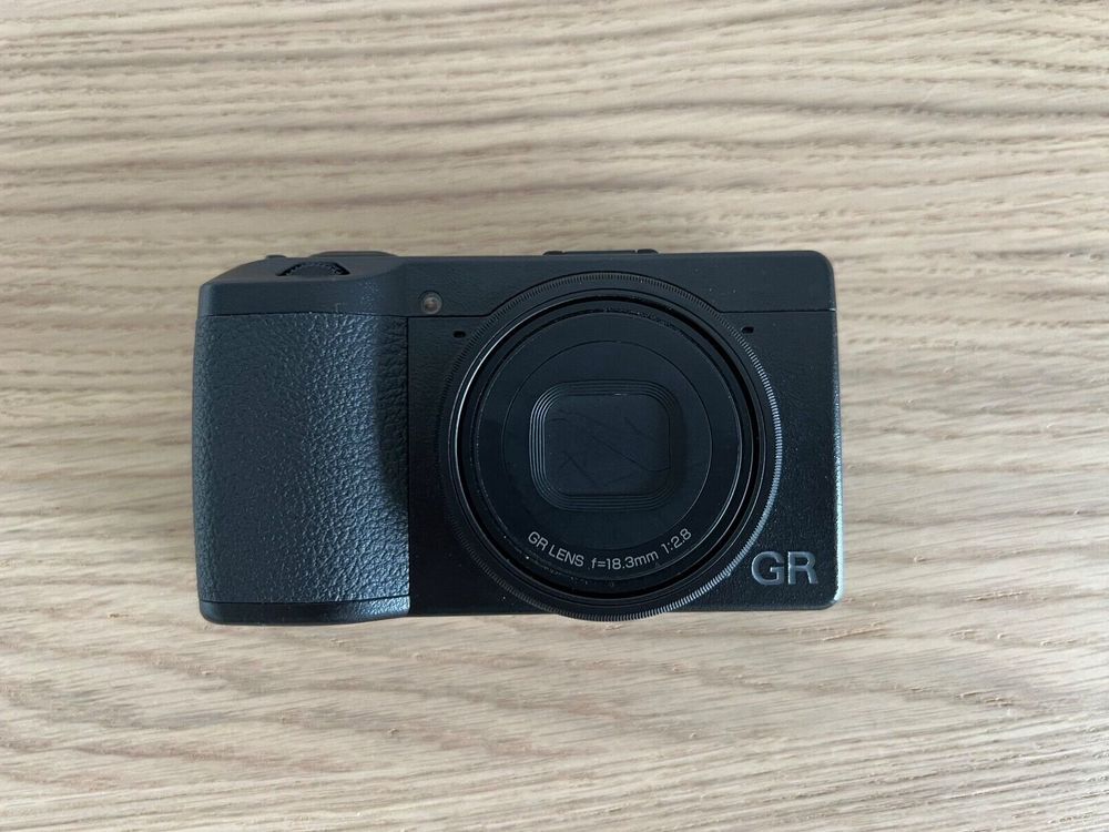 Ricoh Kamera: Ricoh GR III 24 MP, 28 mm wie neu – Gebraucht aus Neerach von mur_dwg9 3