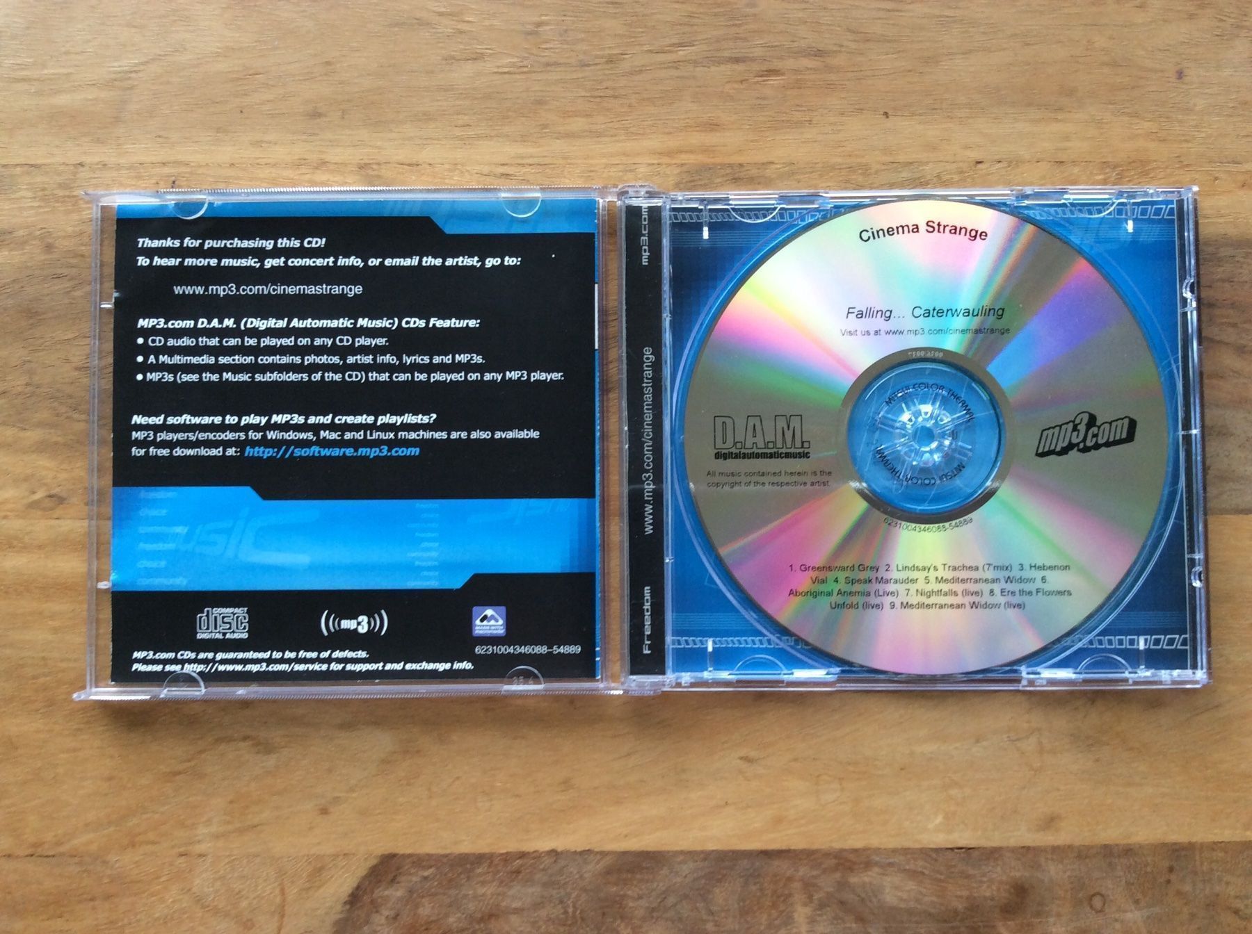 CD: Cinema Strange - Falling... Caterwauling – Usato da Horgen venduto da flyingpenguin2000 2