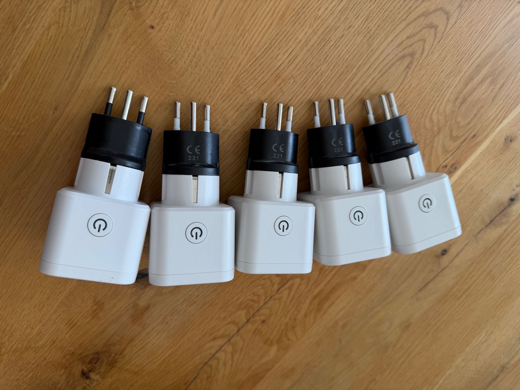 Fiches d'alim.: 5x Meross MSS210P Smart Steckdose HomeKit CH-Stecker – D'occasion à Basel par Nikola_Hadzic