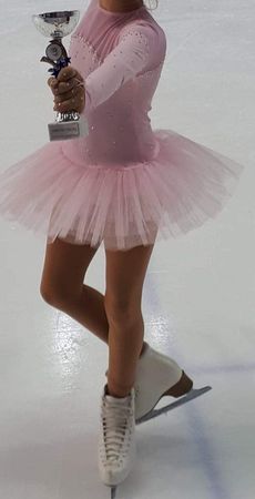 Eiskunstlauf Kürkleid Gr.XS (128/134)