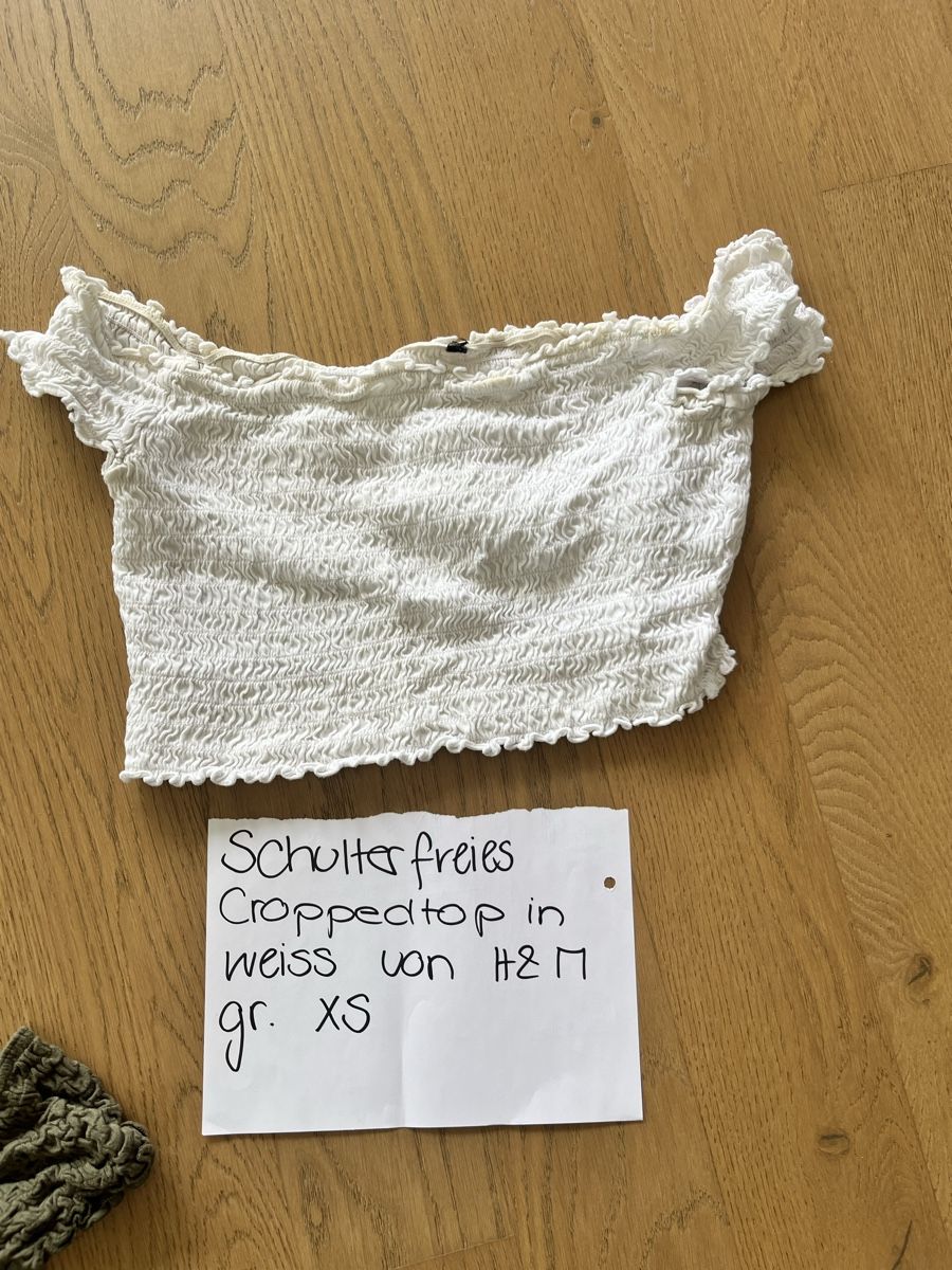 H&M Tops: Schulterfreies Top – Gebraucht aus Wangen b. Olten von oli_f9b8