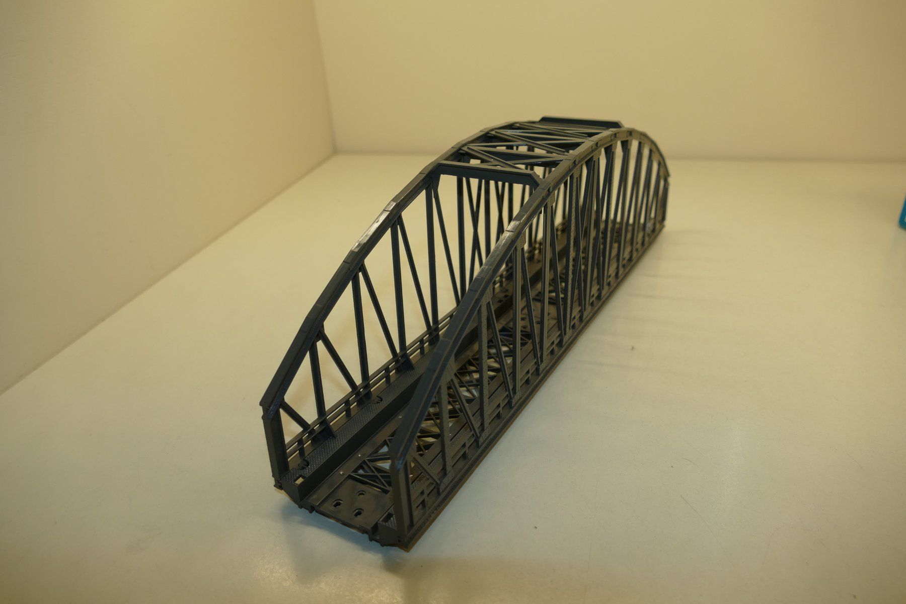 Märklin Modellini di ferrovie: Märklin H0: M+K-Gleis Bogenbrücke – Nuovo e nell'imballaggio originale da Niederhasli venduto da rail-duerst 2