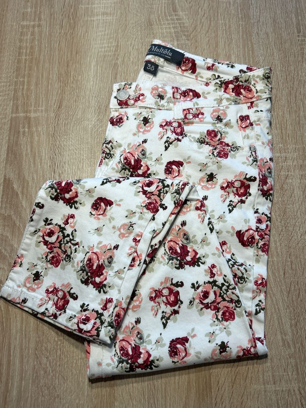 Pantaloni: Hose weiss mit Muster von Multiblu Gr.38 – Usato da Brunnen venduto da Nala2929 1