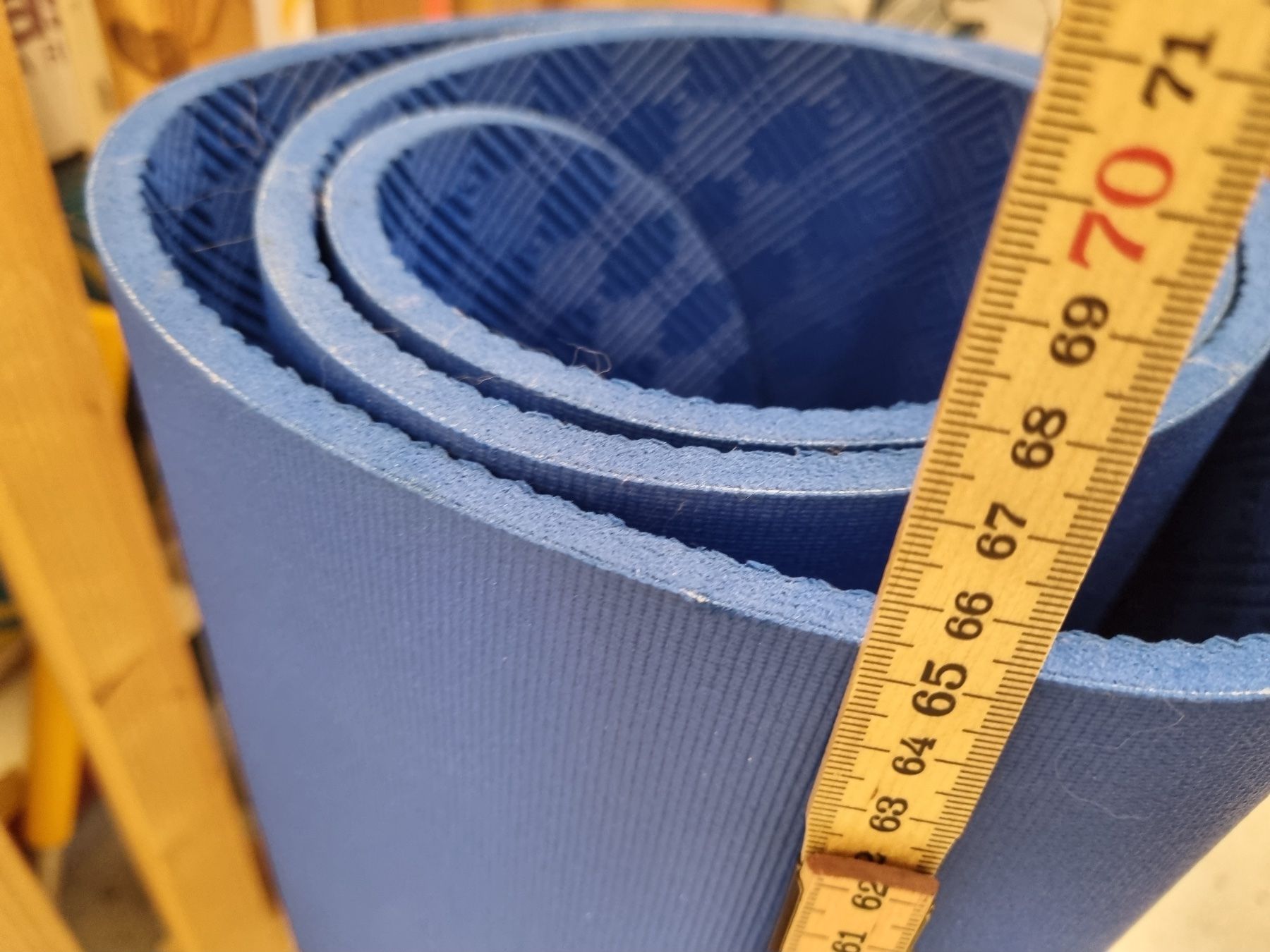 Bodenmatten: Matte mit Hülle – Gebraucht aus Zug von AusverkaufShop 2