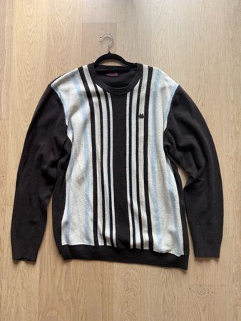 Lässiger Kappa Strickpullover