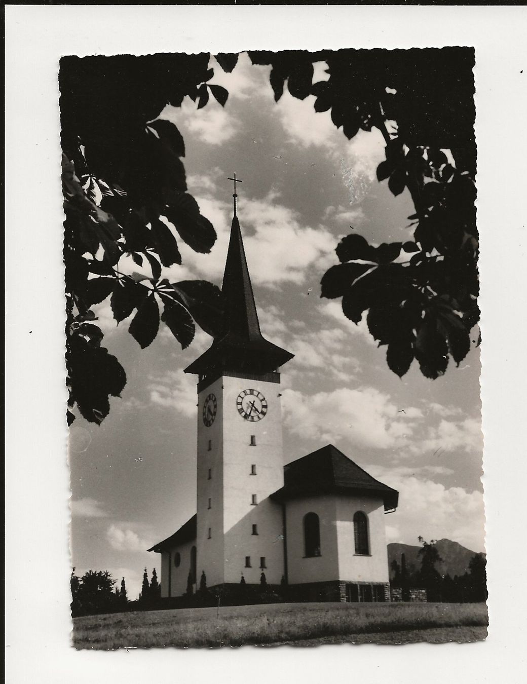 Cartes postales: AK ca.1950 Uetendorf BE Kirche – D'occasion à Greifensee par 315WDO