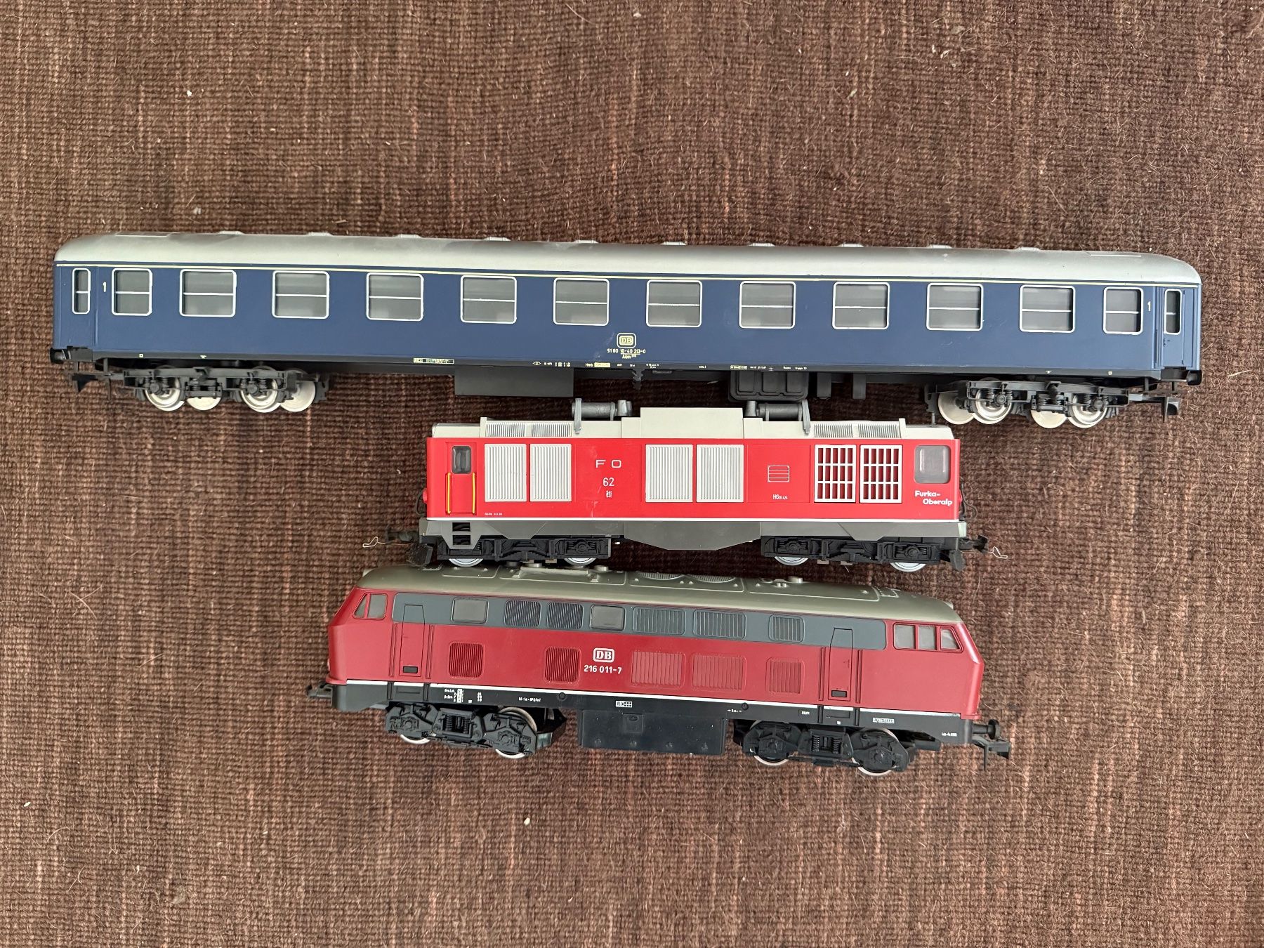 Modellini di ferrovie: Lokomotiven und Wagen Spur 0 – Usato da Hedingen venduto da FlummoxedFerret