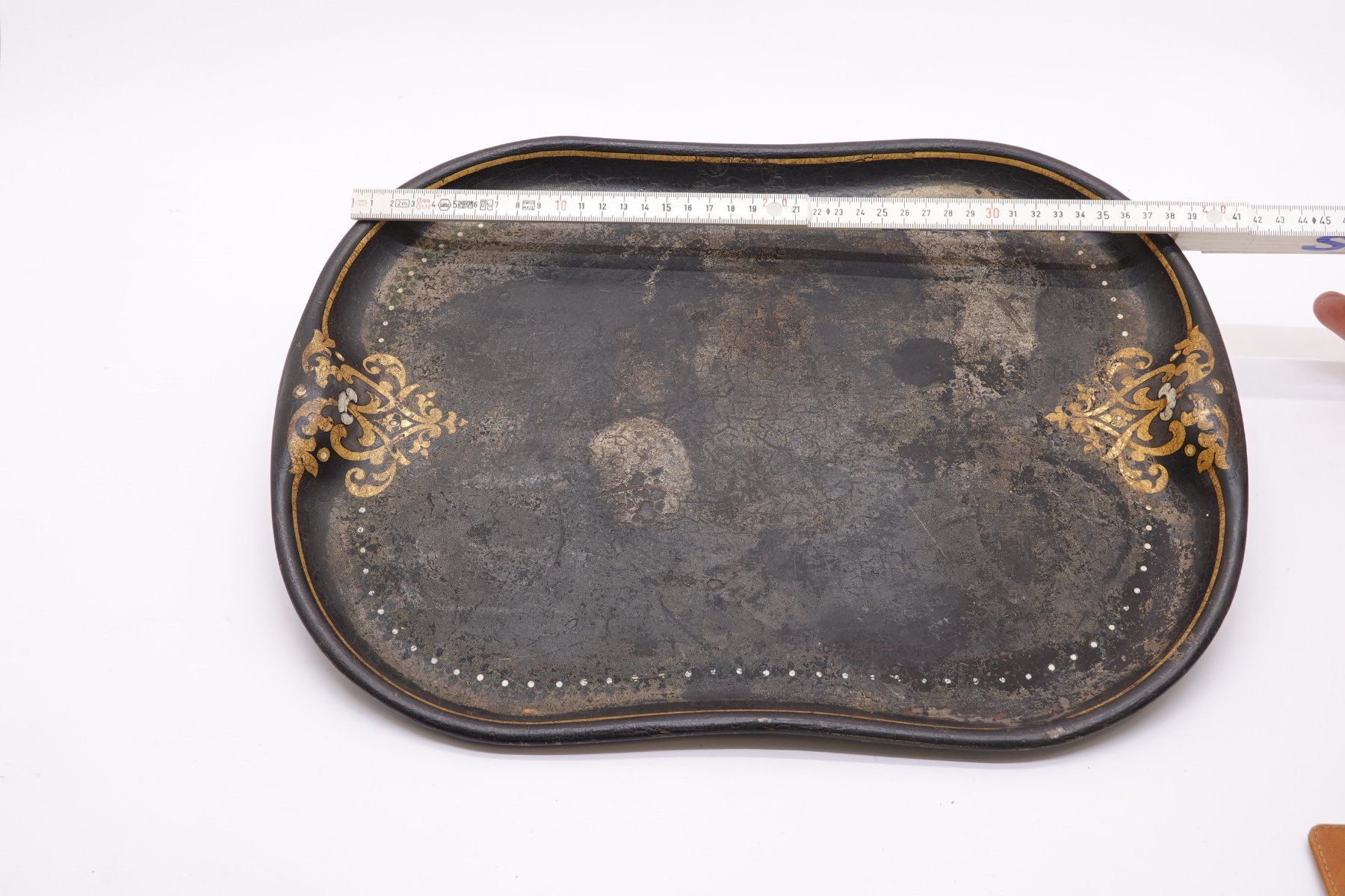 Piatti di portata: Wunderschönes antikes Jugendstil Tablar Tablet Serviertablet – Usato da Trin venduto da evolrof 2