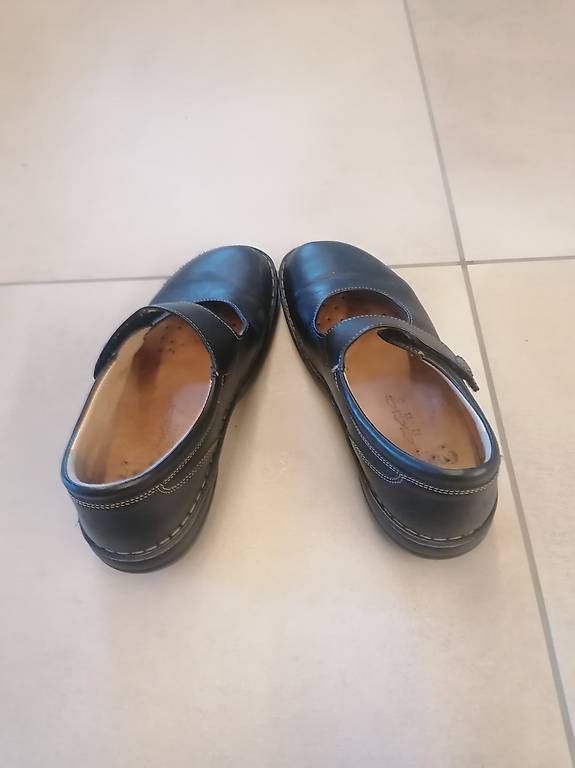 Scarpe da donna: Damenschuhe Grösse 39 – Usato da Leimiswil venduto da daniel_27 2