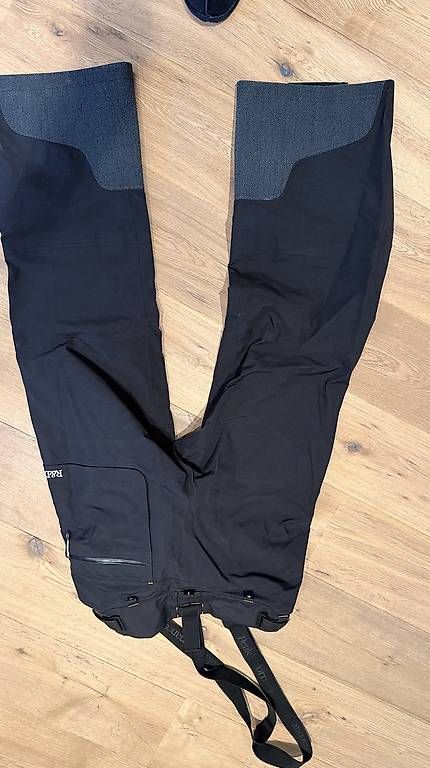 Pantalons: Peak Performance Skihose Herren M – D'occasion à Altendorf par Tarabell 1