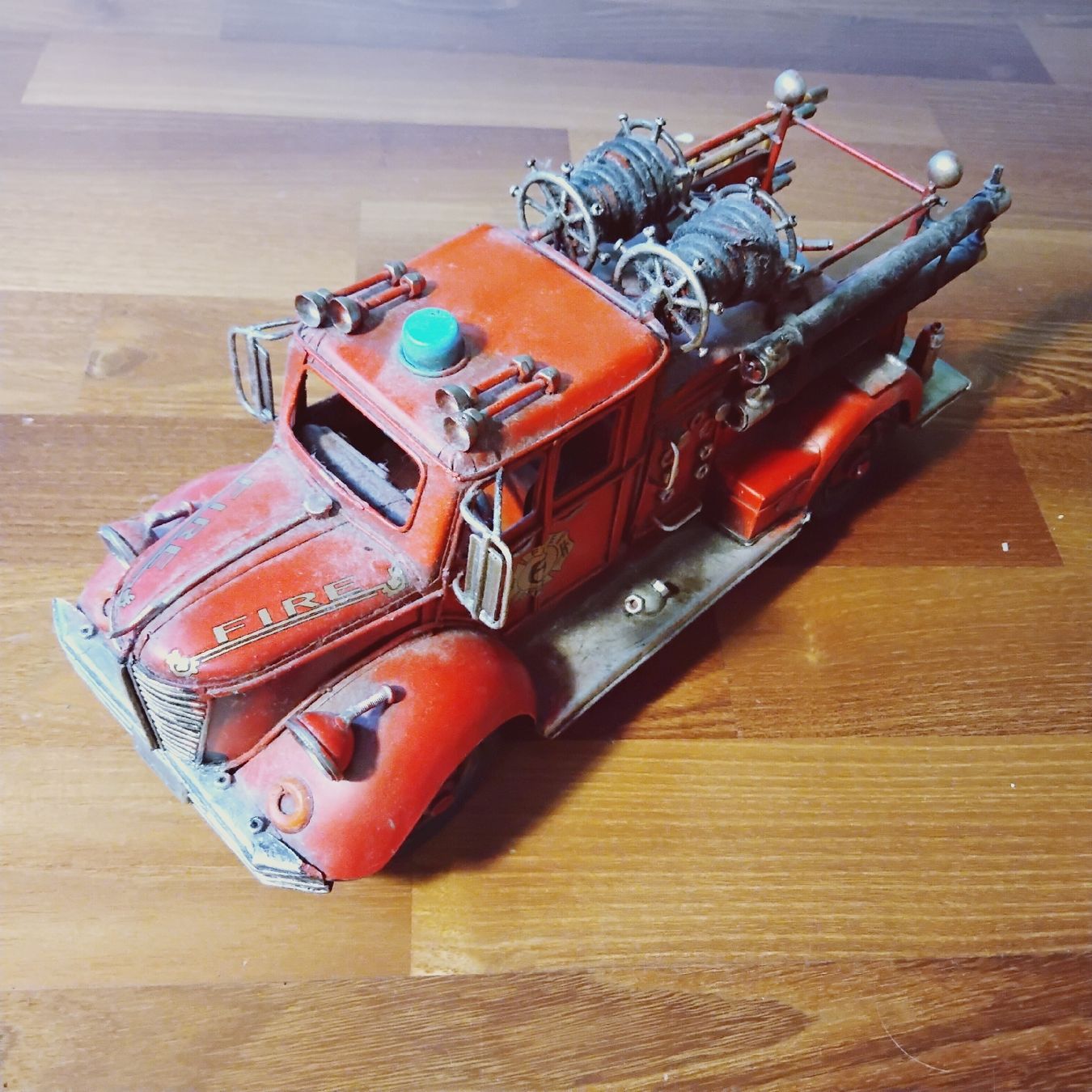Modellini d'auto: Vintage Feuerwehr modellauto – Nuovo (secondo la descrizione) da Uezwil venduto da michieis