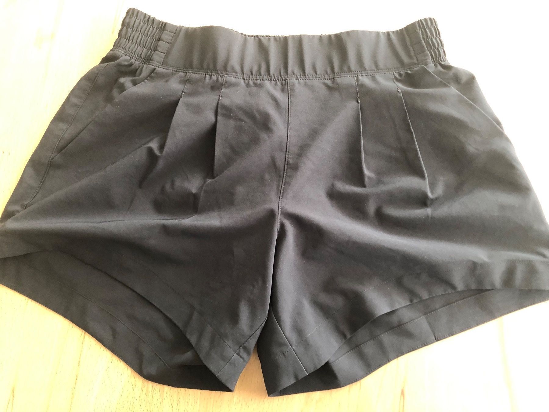 Hosen: Shorts - Sketchers - Grösse XS – Neu (gemäss Beschreibung) aus Oberuzwil von jabano