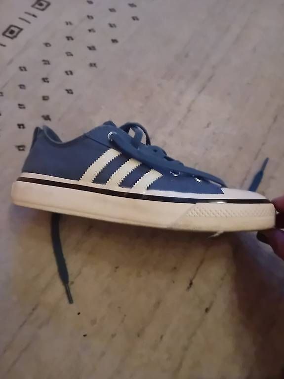 Chaussures hommes: Adidas Sneakers – D'occasion à Herisau par nef_nq6c 1