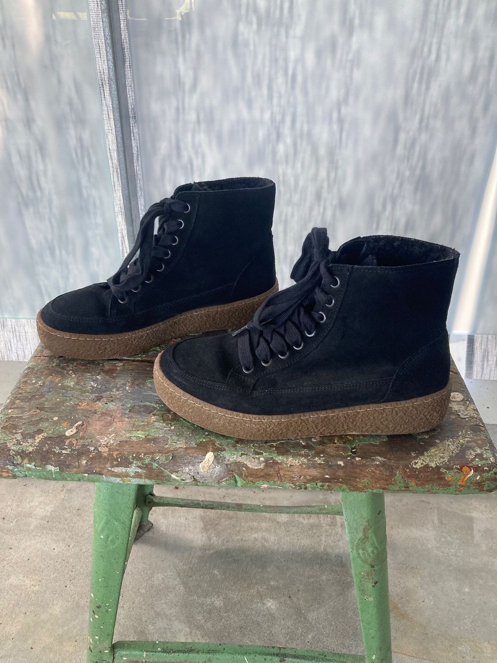 Navyboot Damenschuhe: Sneaker – Gebraucht aus Rorschach von Loonimuh 2