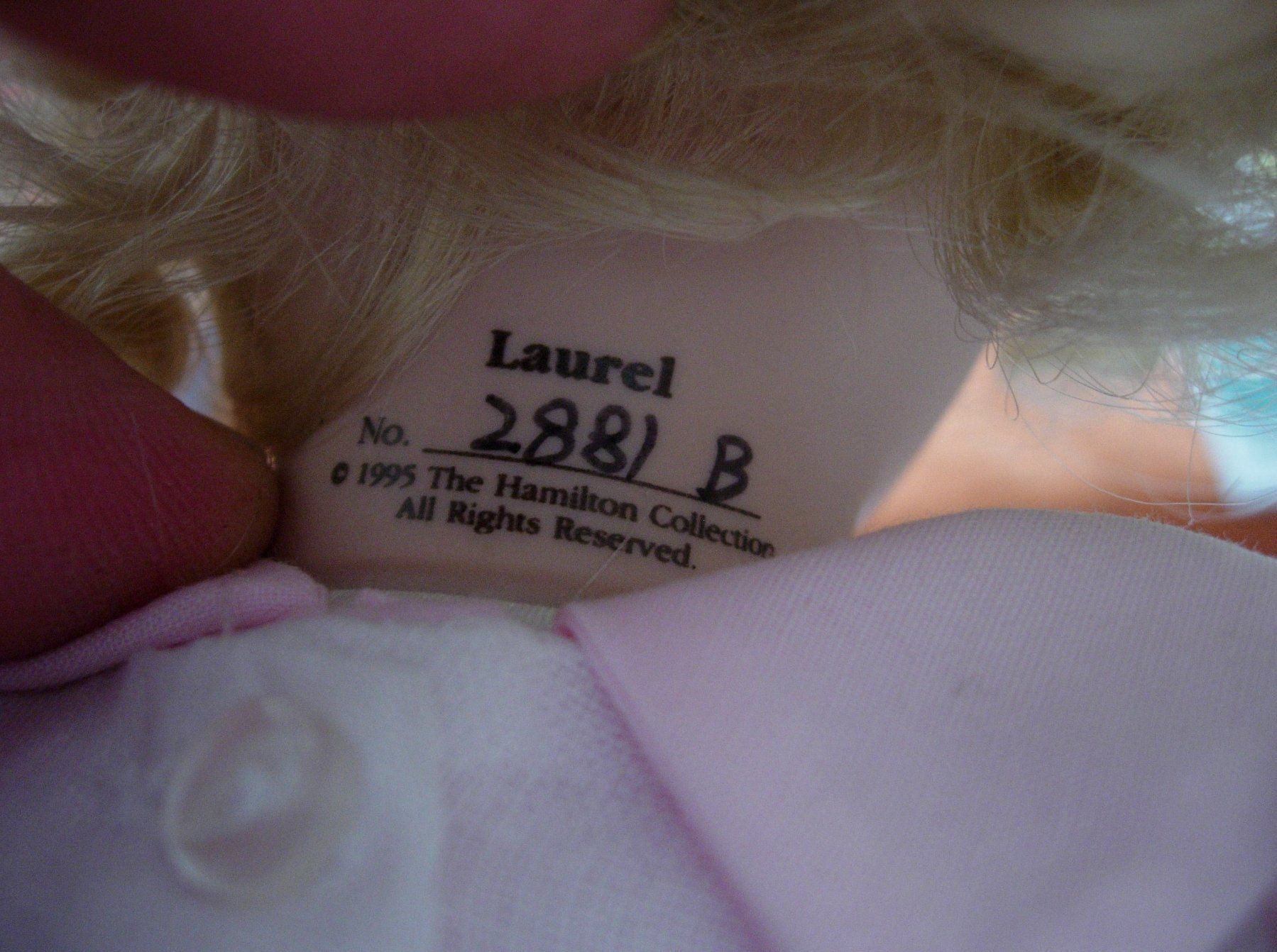 Bambole: Puppe-LAUREL-1995-Hamilton Collection – Usato da Basel venduto da Grbina64 9