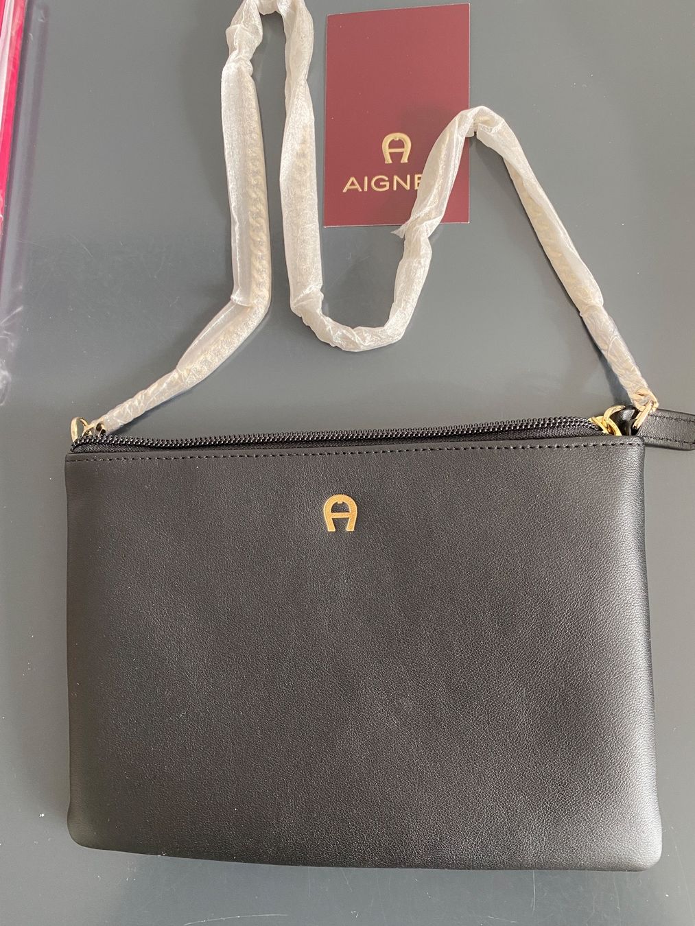 Aigner Borse da donna: Aigner Täschchen Pouch mit Notizbuch – Nuovo e nell'imballaggio originale da Zug venduto da Pereromi 2