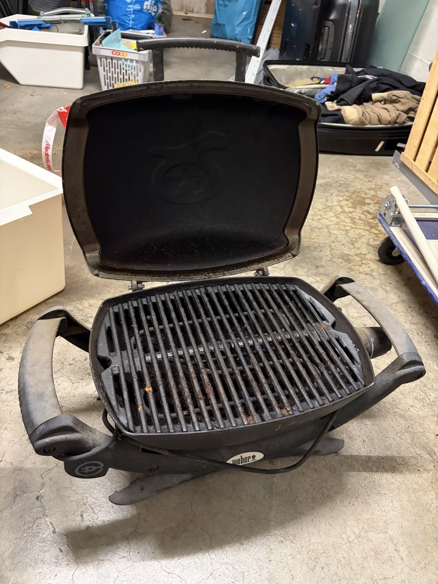 Grills: Weber Grill (elektro) – Gebraucht aus Geroldswil von goodseller01